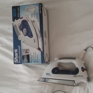 Shark Professional Iron - preloved